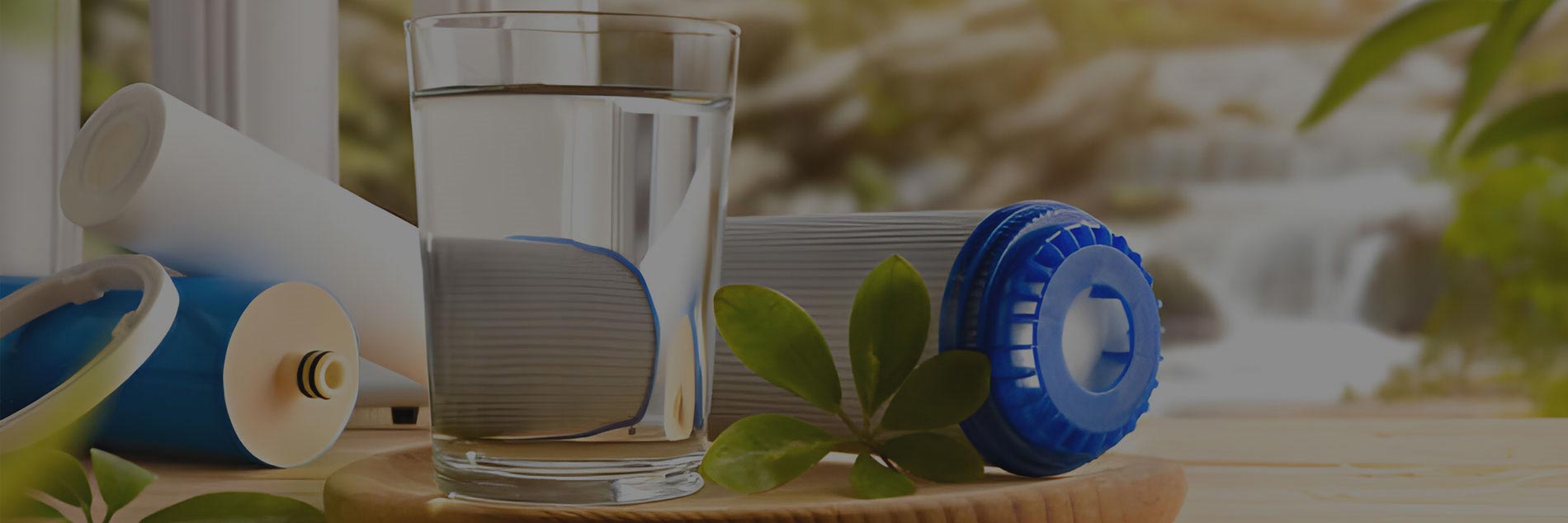 بنر فیلترها و لیوان آب